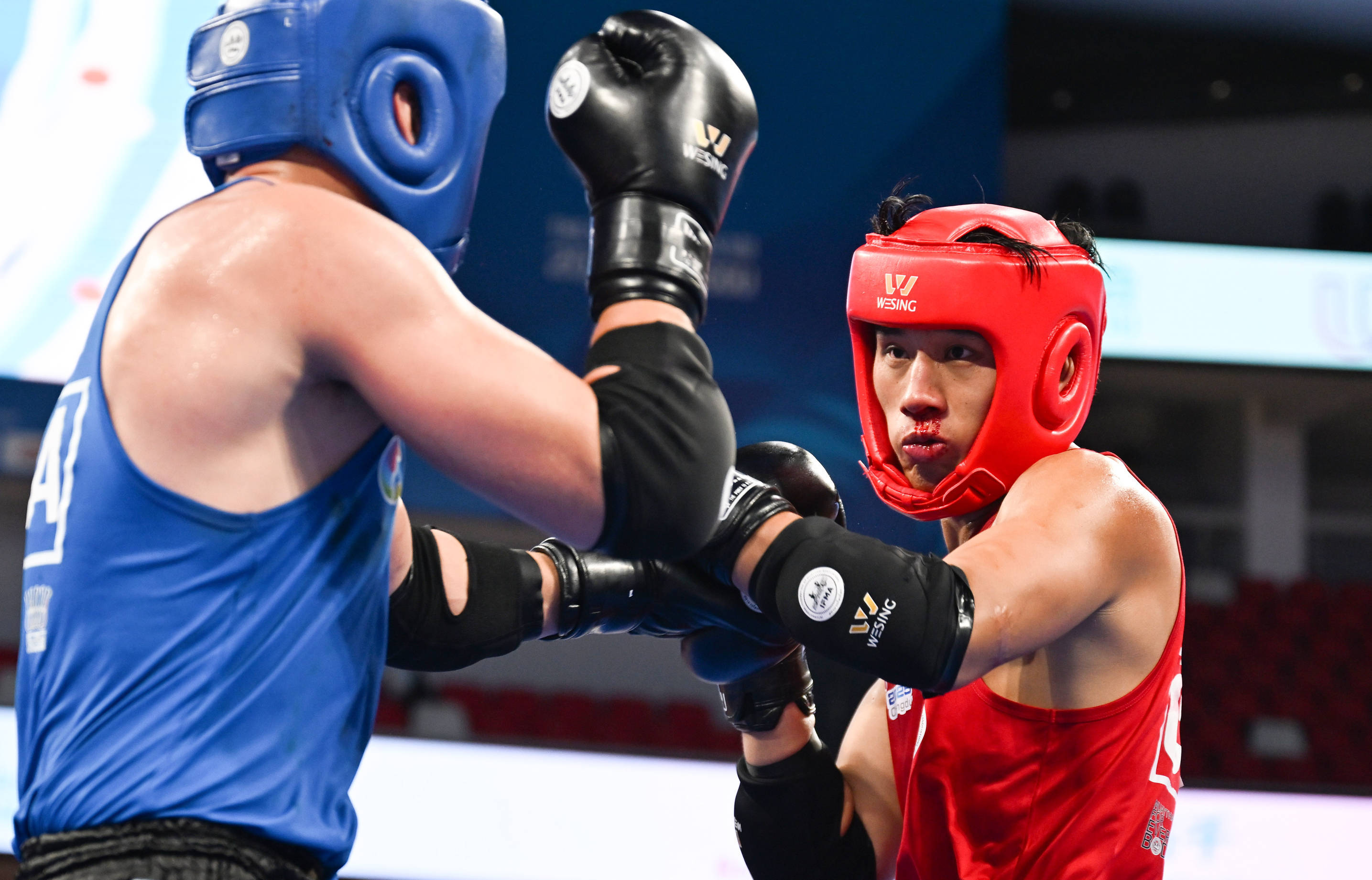 BLG力克LGD，Gumayusi开启传奇时刻强强对话成都决赛之夜，留下经典瞬间的简单介绍