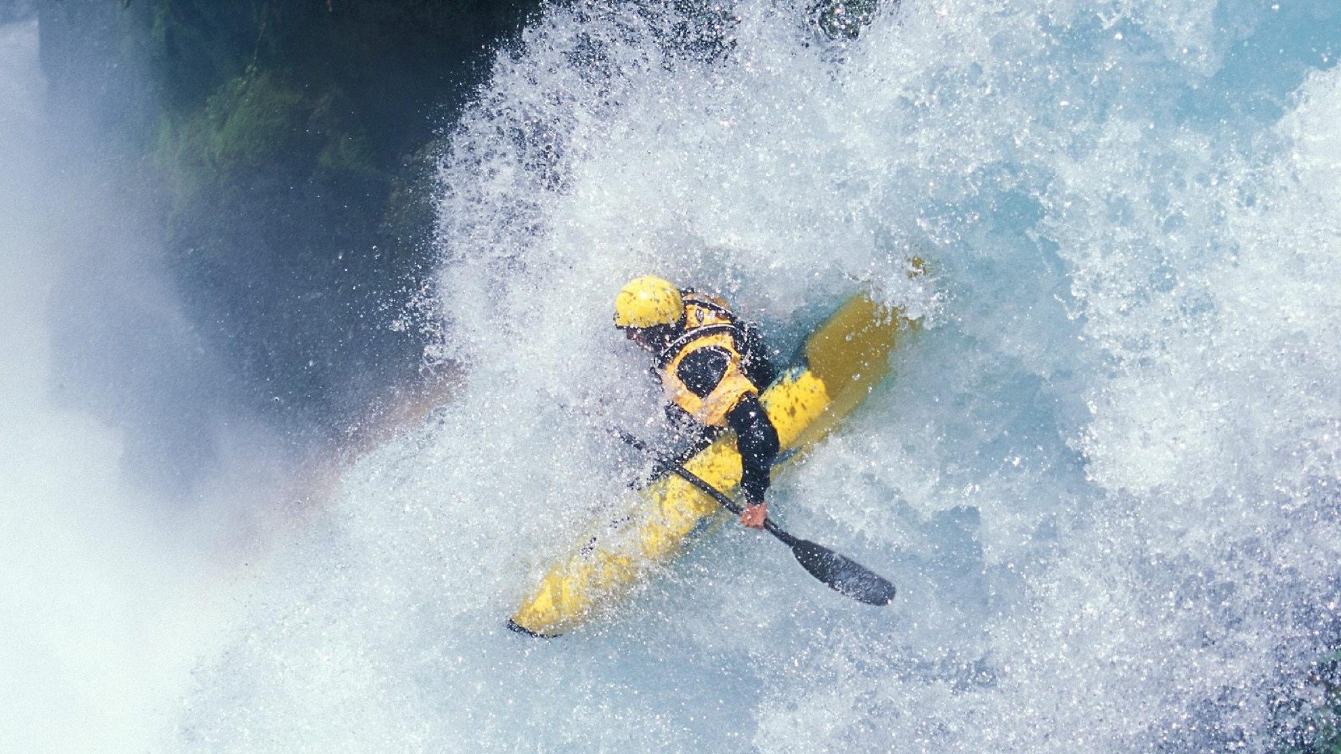 当国家德比进入新纪元,少年卡马文加,在贝林与克罗斯之间写下未来