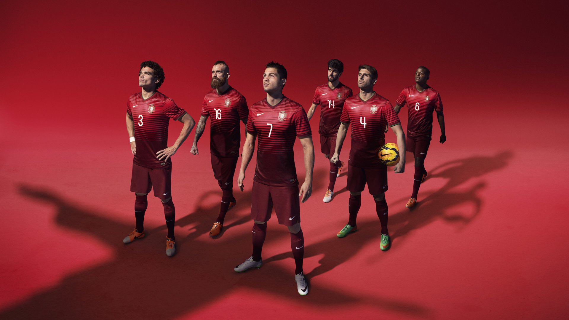 弗拉霍维奇刺破黄昏,卡塔尔用沙漠智慧为墨西哥控梦